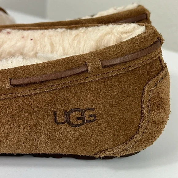 UGG Slippers Suede Leather Dakota Water-Resistant Chestnut Brown Size 6 - Picture 4 of 15